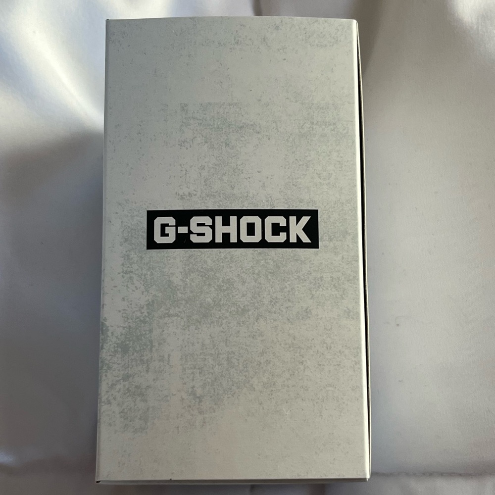 G-SHOCK Move White Women's Watch - Picture 4 of 6